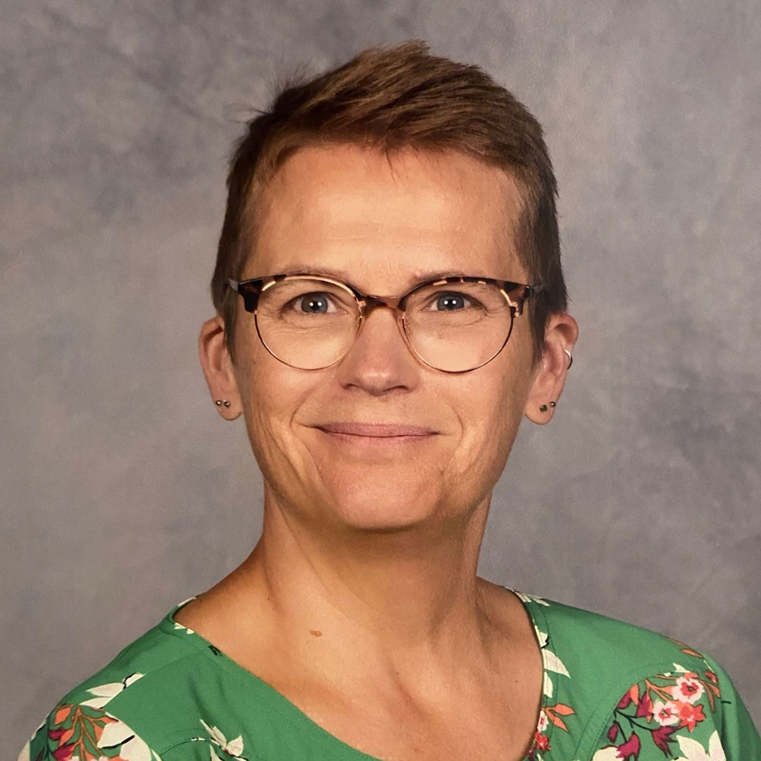 Tracey-Weirich-Cropped Tracey-Weirich-Cropped