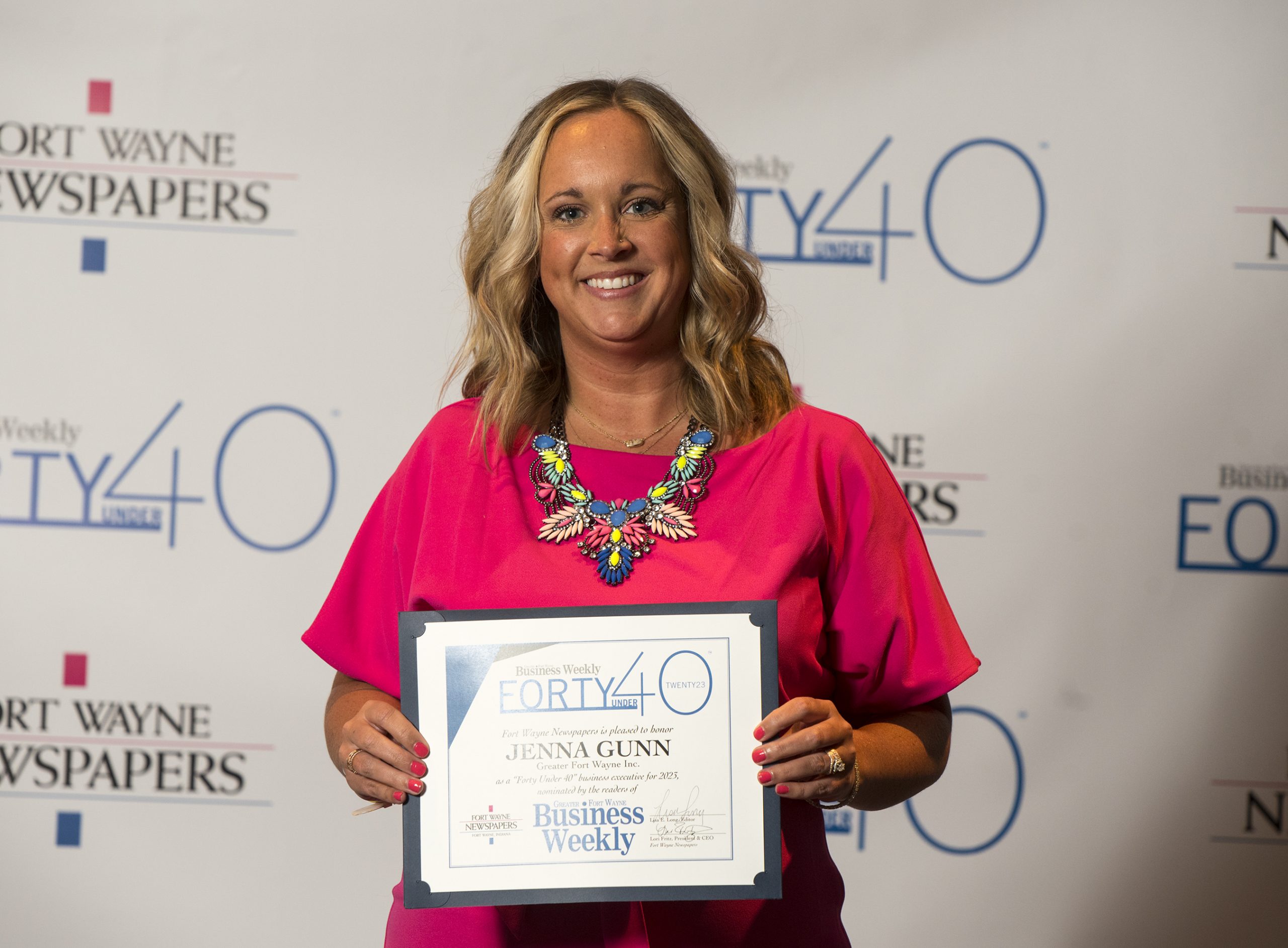 40u40-jennagunn2