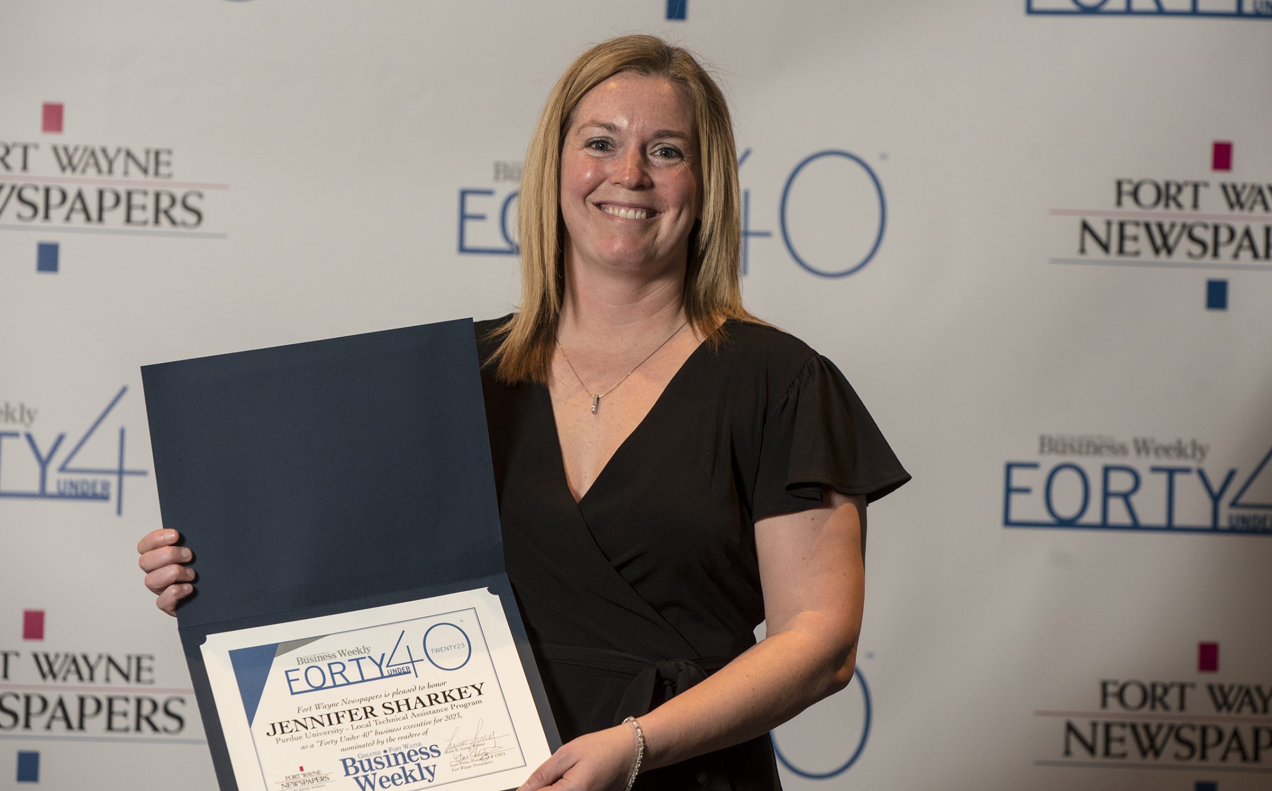 40u40-jennifersharkey2